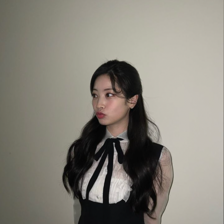 Recent activity shot of Dahyun (TWICE)