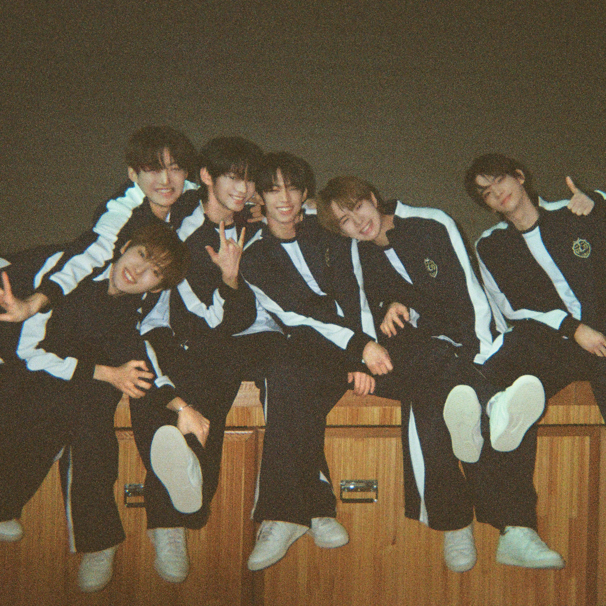 Behind-the-scenes cut of TWS