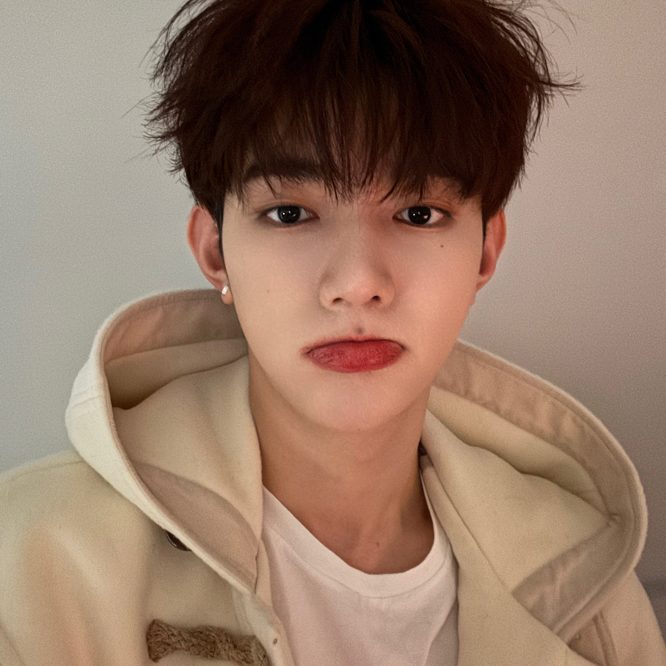 Behind-the-scenes cut of Zhang Hao (ZEROBASEONE)