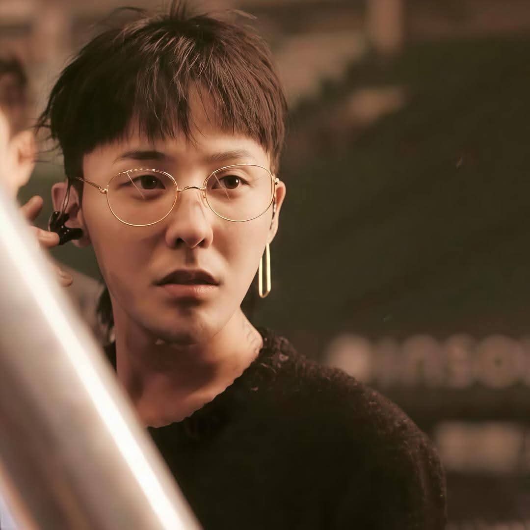 Behind-the-scenes cut of G-DRAGON (BIGBANG)