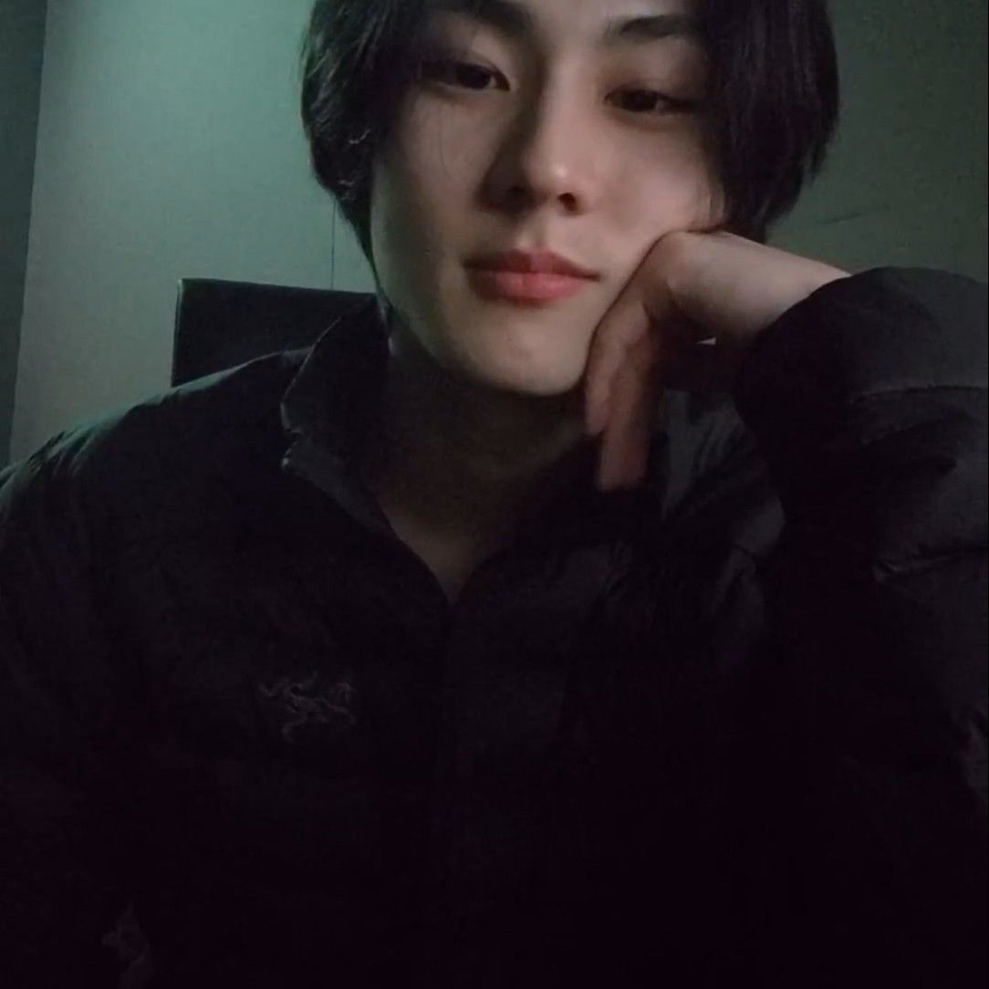 Recent activity shot of Jungwon (ENHYPEN)