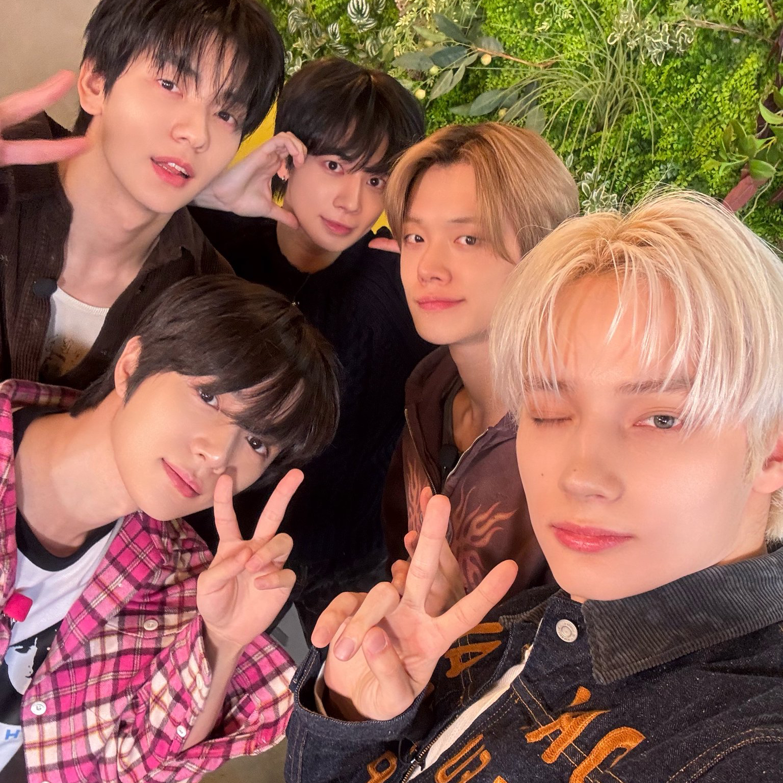 A moment captured by TOMORROW X TOGETHER's fan