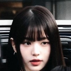 Behind-the-scenes cut of Jang Wonyoung (IVE)