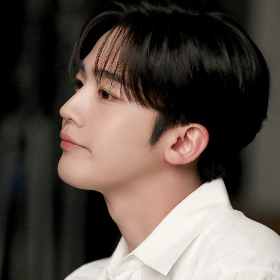 Behind-the-scenes cut of Kim Yohan (WEi)