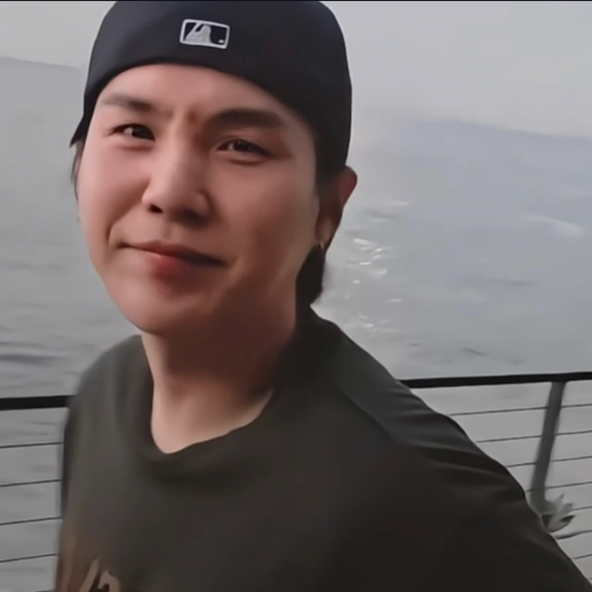 Potret di balik layar SUGA (BTS)