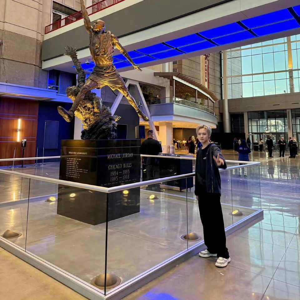 Latest photo of Chenle (NCT DREAM)