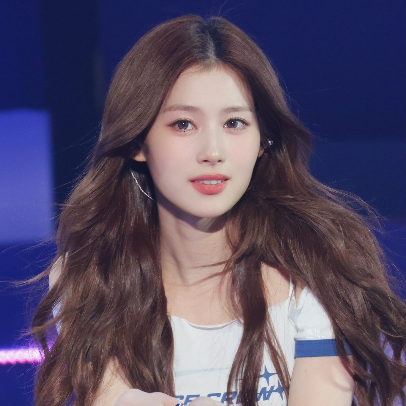 Behind-the-scenes cut of Sana (TWICE)