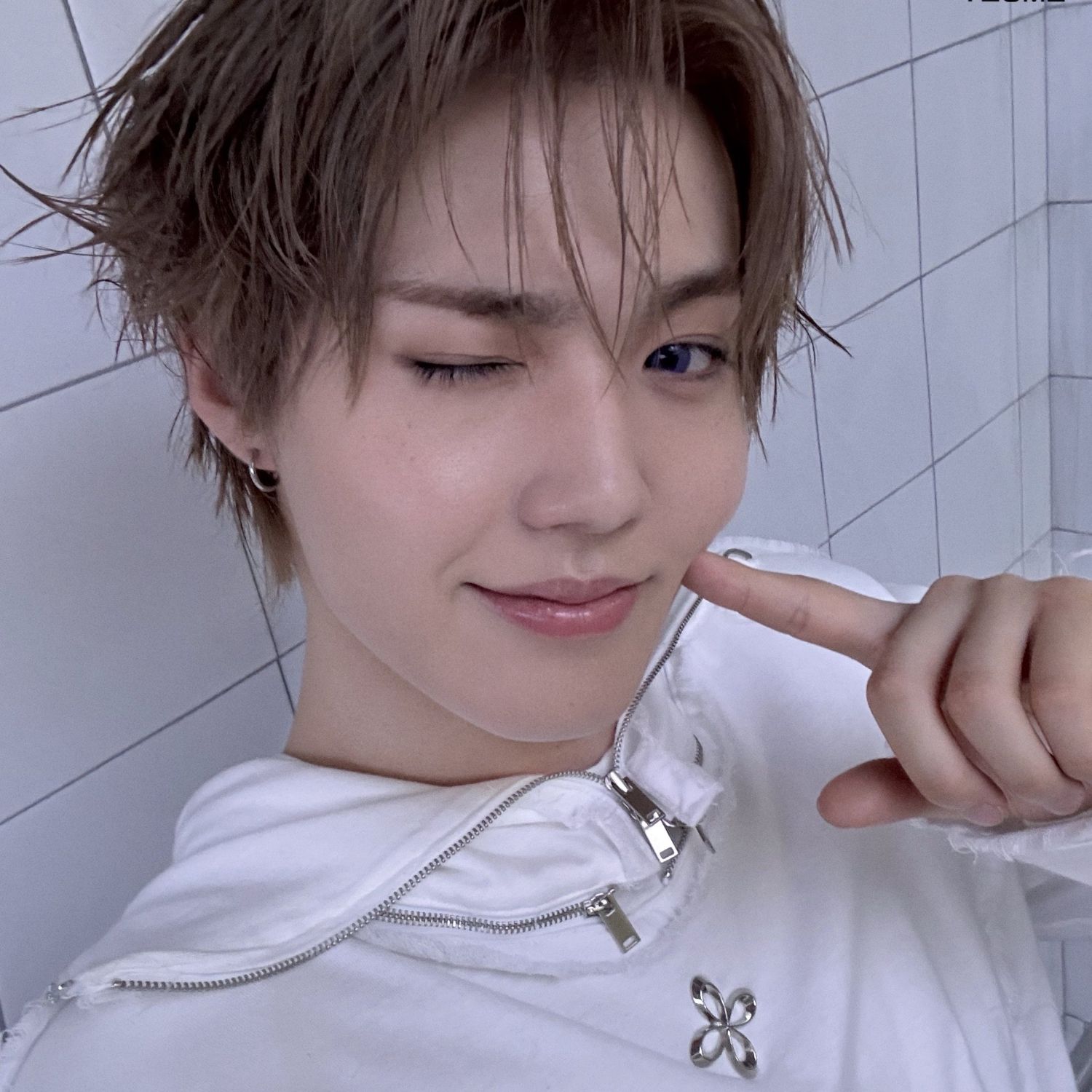 Foto aktivitas terbaru Doyoung (TREASURE)