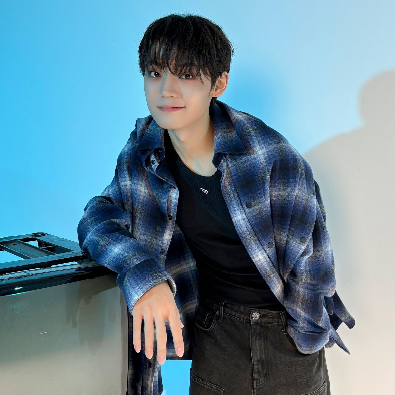 Behind-the-scenes cut of Chan (A.C.E)