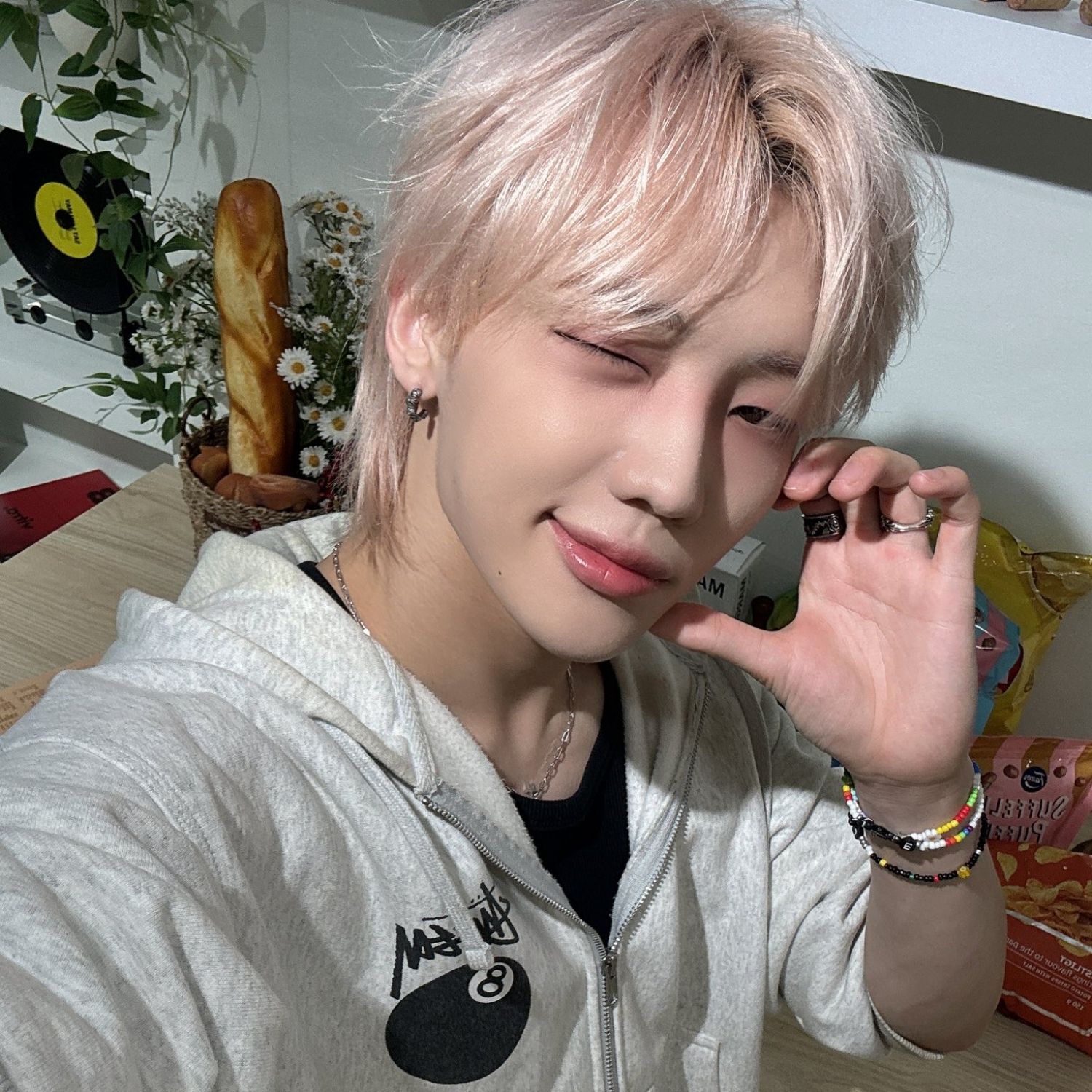 Latest photo of Junhyeok (TNX)