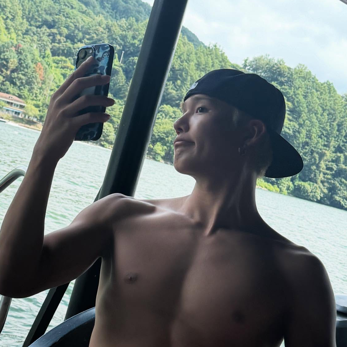 Recent activity shot of Seunghun (B.D.U)