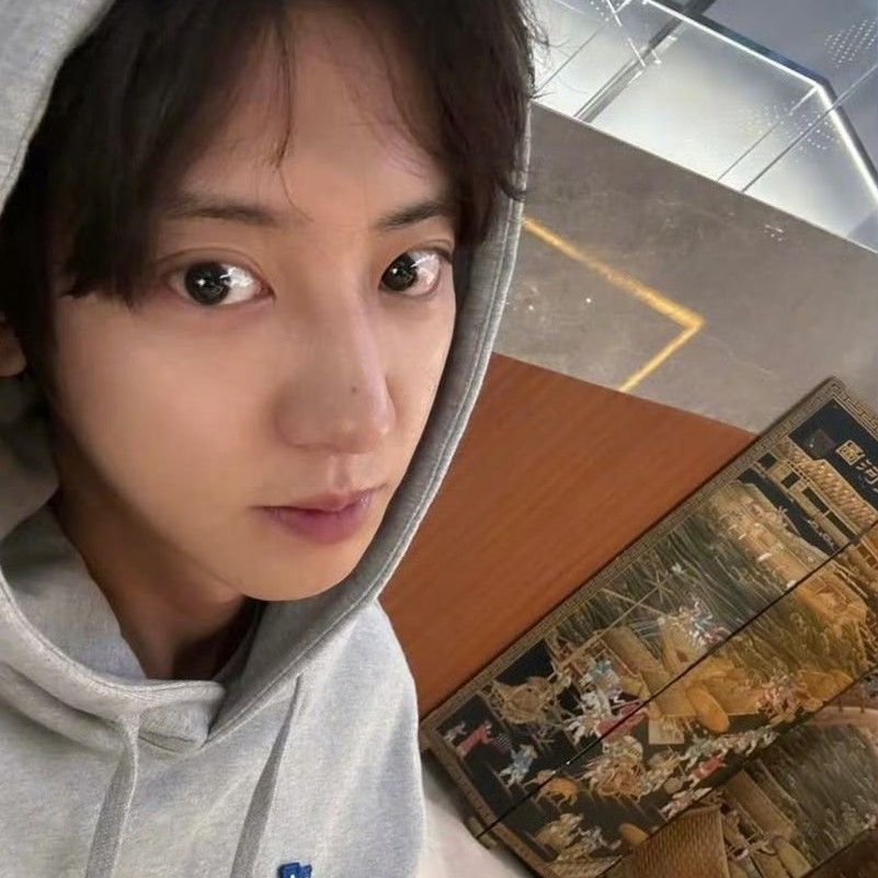 Foto aktivitas terbaru Chanyeol (EXO)