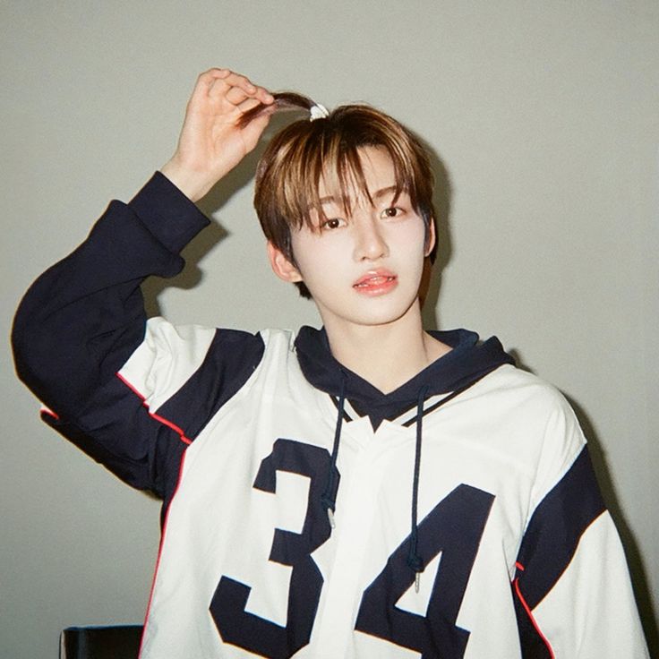 Latest photo of Jihoon (TWS)