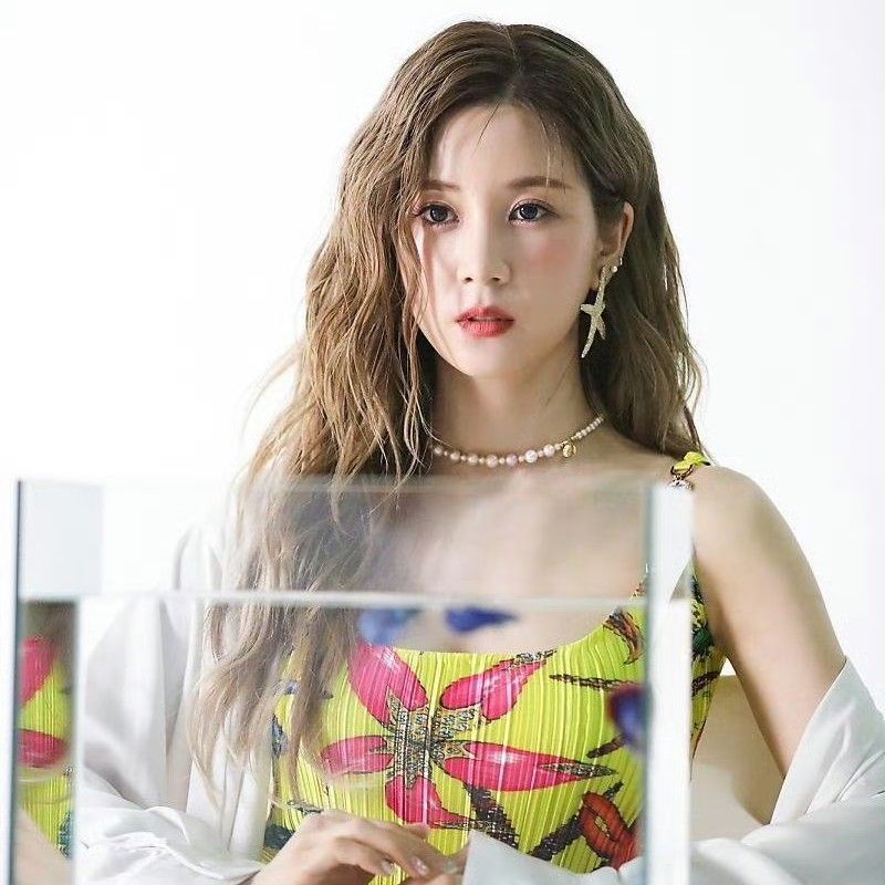 パク・チョロン (Apink)の最新写真