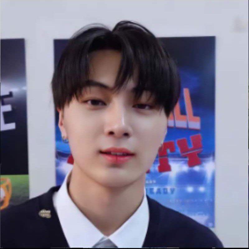 Latest photo of ENHYPEN