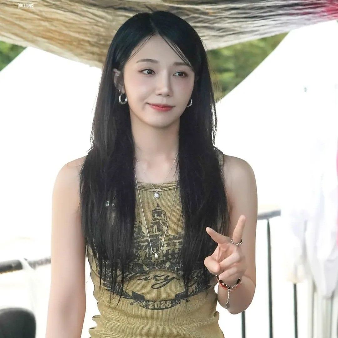 Behind-the-scenes cut of Jeong Eunji (Apink)