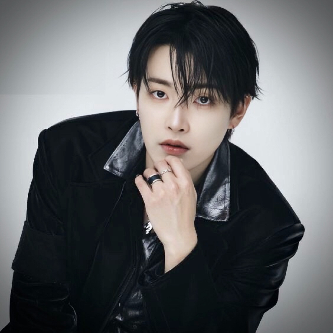 Behind-the-scenes cut of Hongjoong (ATEEZ)