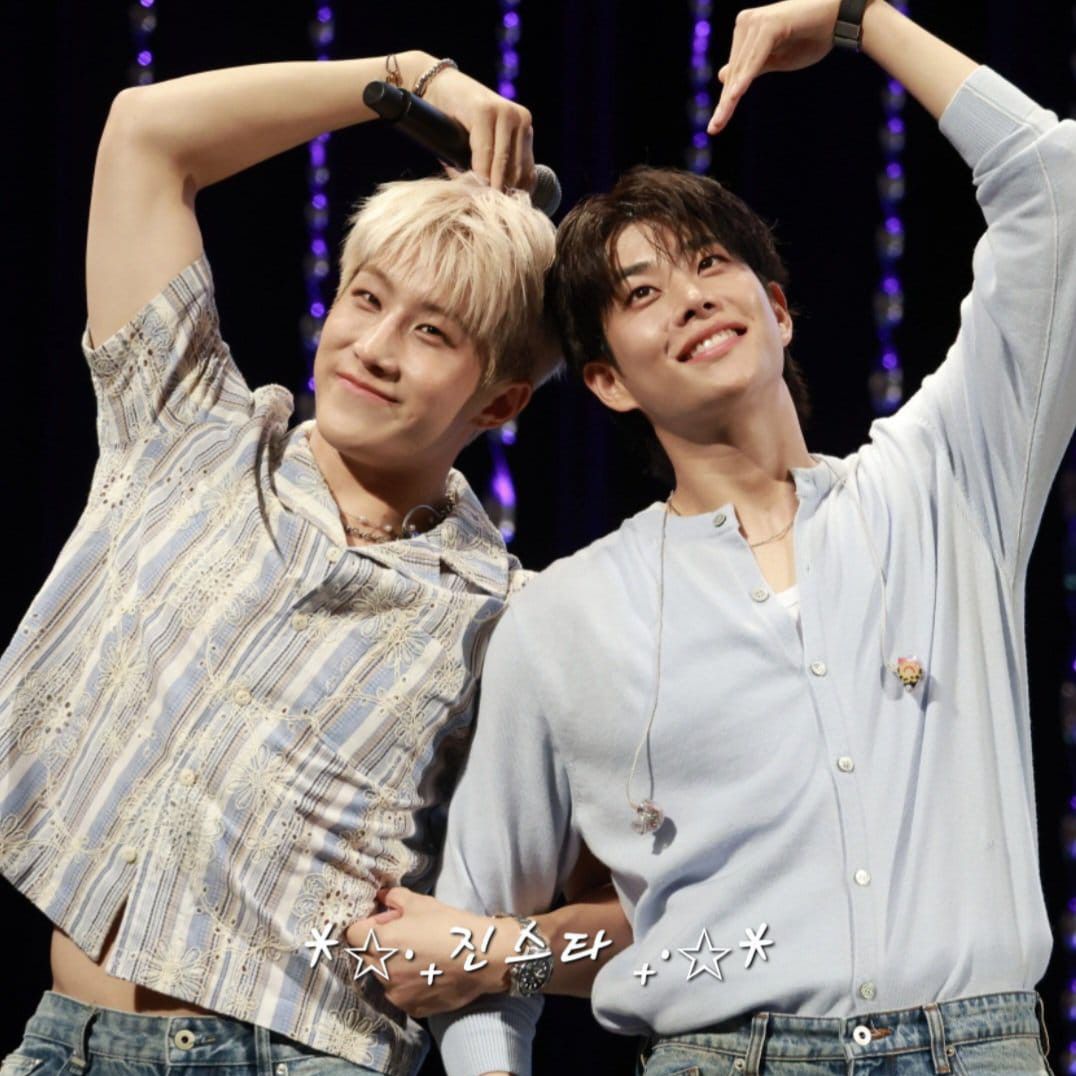 A moment captured by Jinjin (ASTRO)'s fan