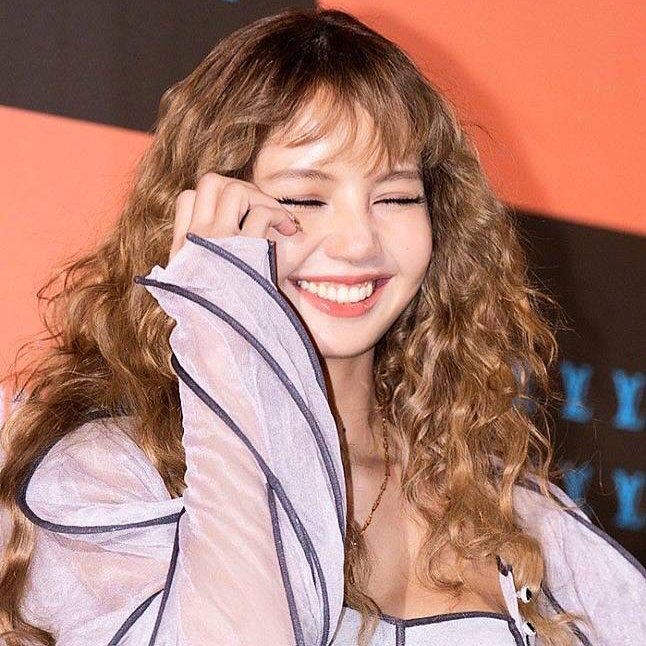 리사 (BLACKPINK)의 최신 사진