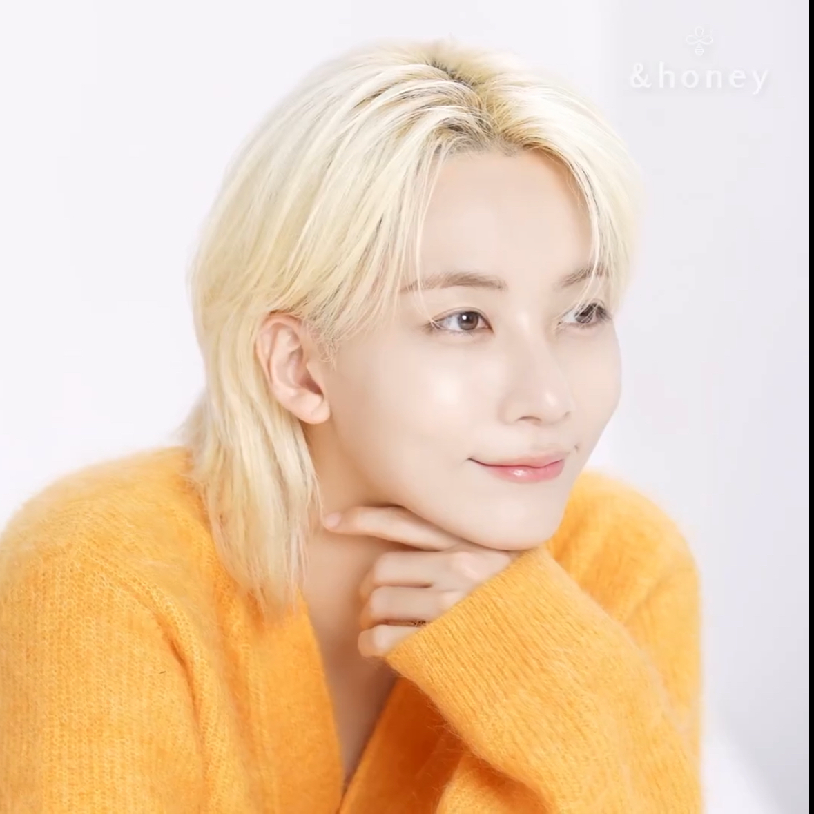 Foto terbaru Jeonghan (SEVENTEEN)