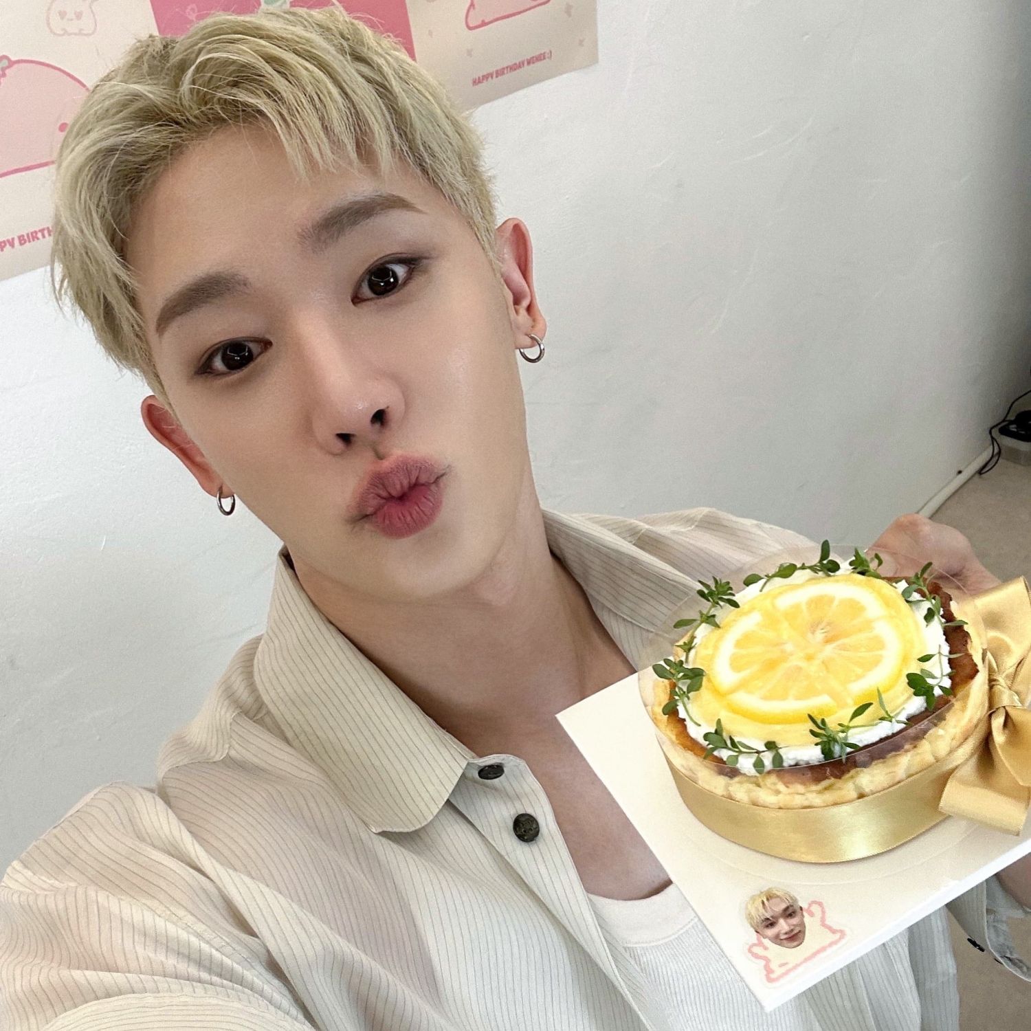Recent activity shot of Wonho