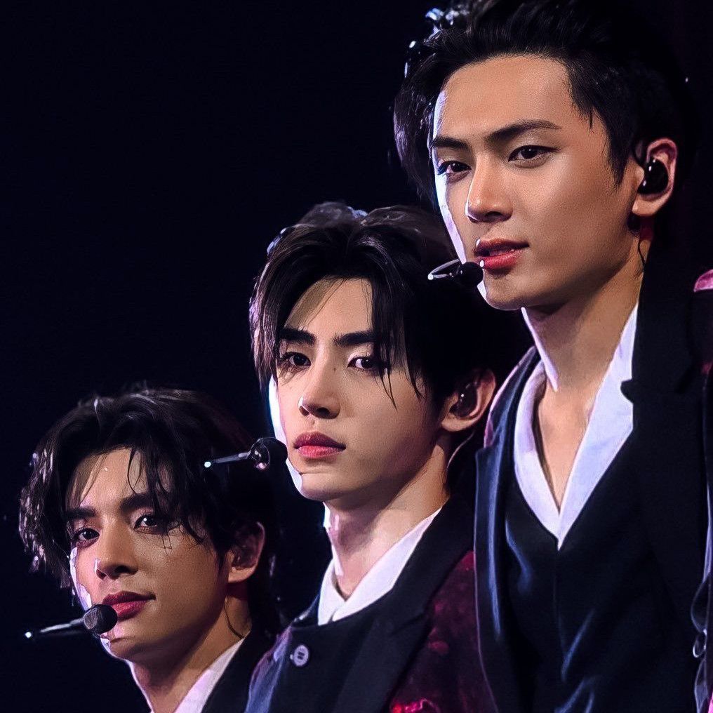 ENHYPEN의 최신 사진