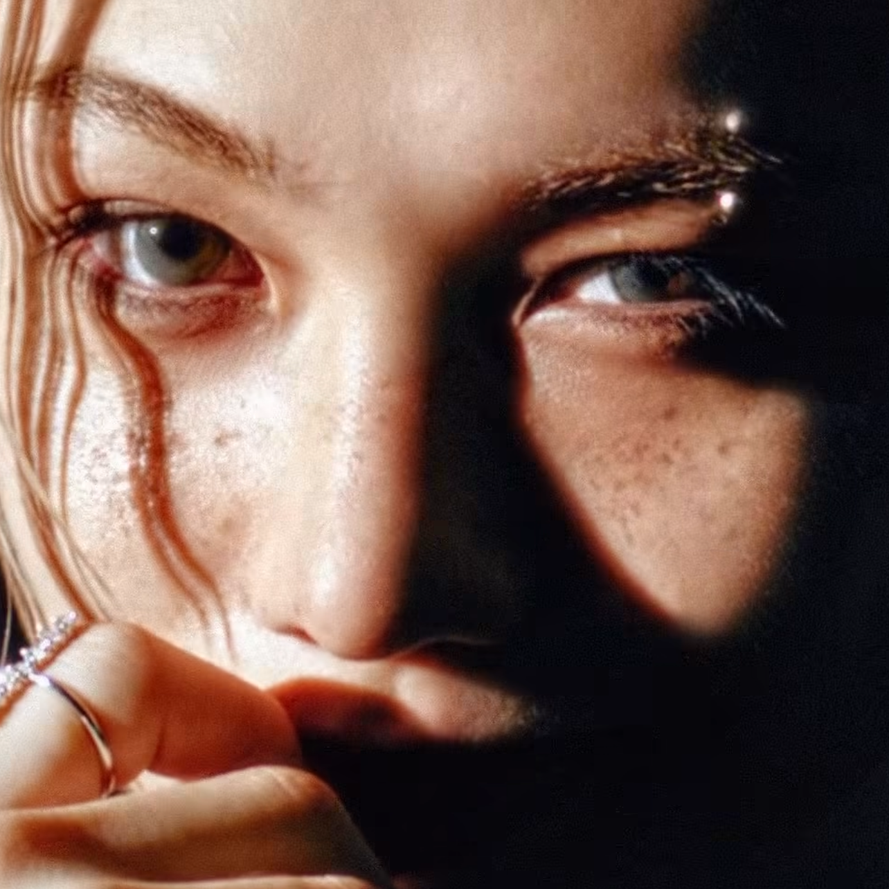 Latest photo of Felix (Stray Kids)