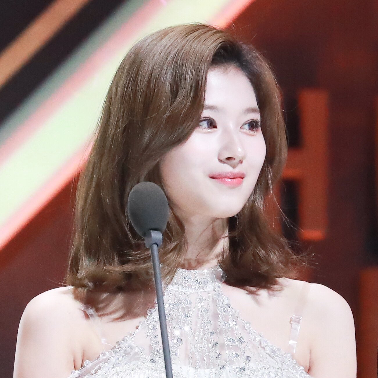 Momen yang diabadikan oleh penggemar Sana (TWICE)