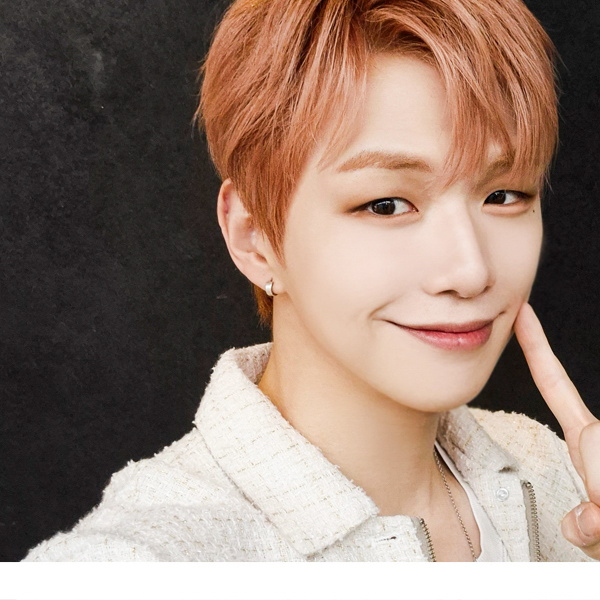A moment captured by Kang Daniel's fan