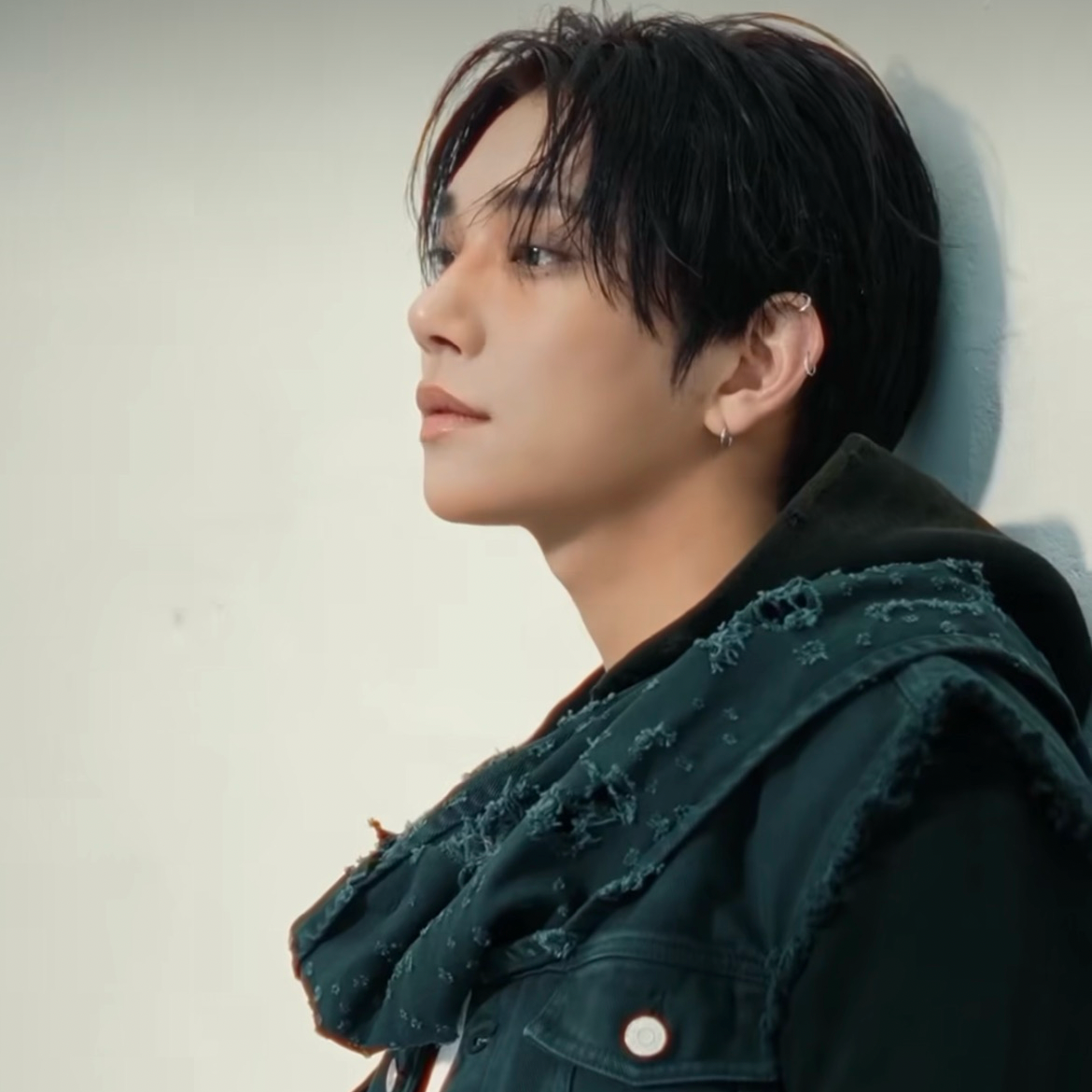 Latest photo of Joshua (SEVENTEEN)