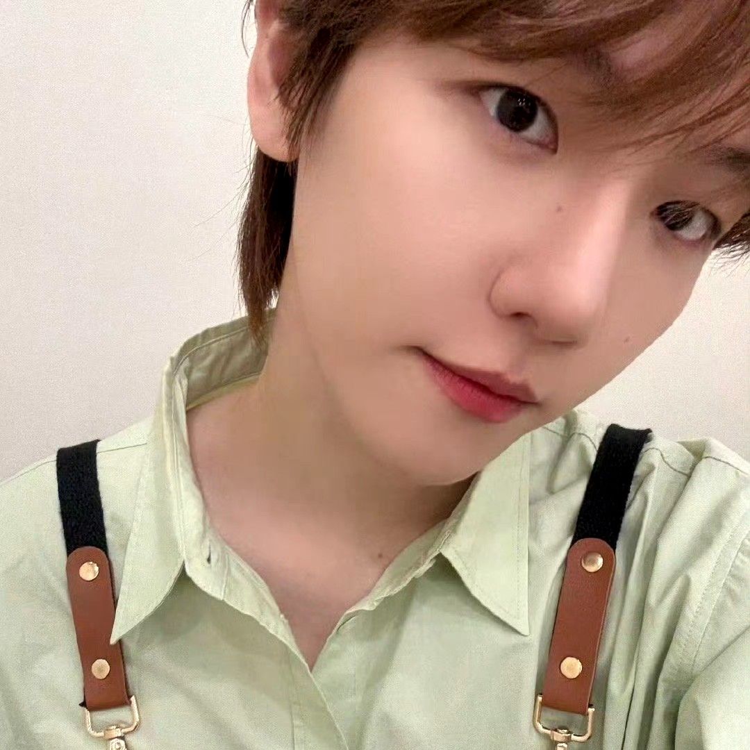 Recent activity shot of Baekhyun (EXO)