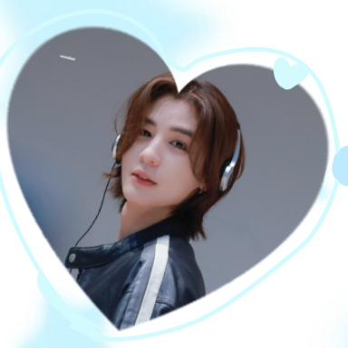 A moment captured by Leehan (BOYNEXTDOOR)'s fan