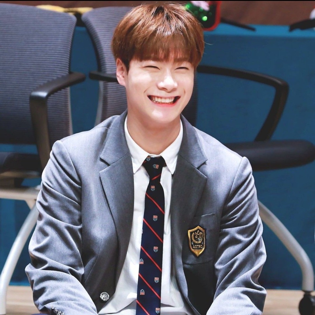 Behind-the-scenes cut of Moonbin (ASTRO)
