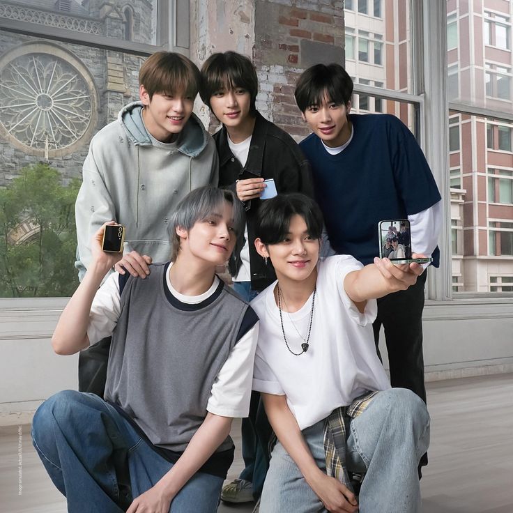 투모로우바이투게더의 최신 사진