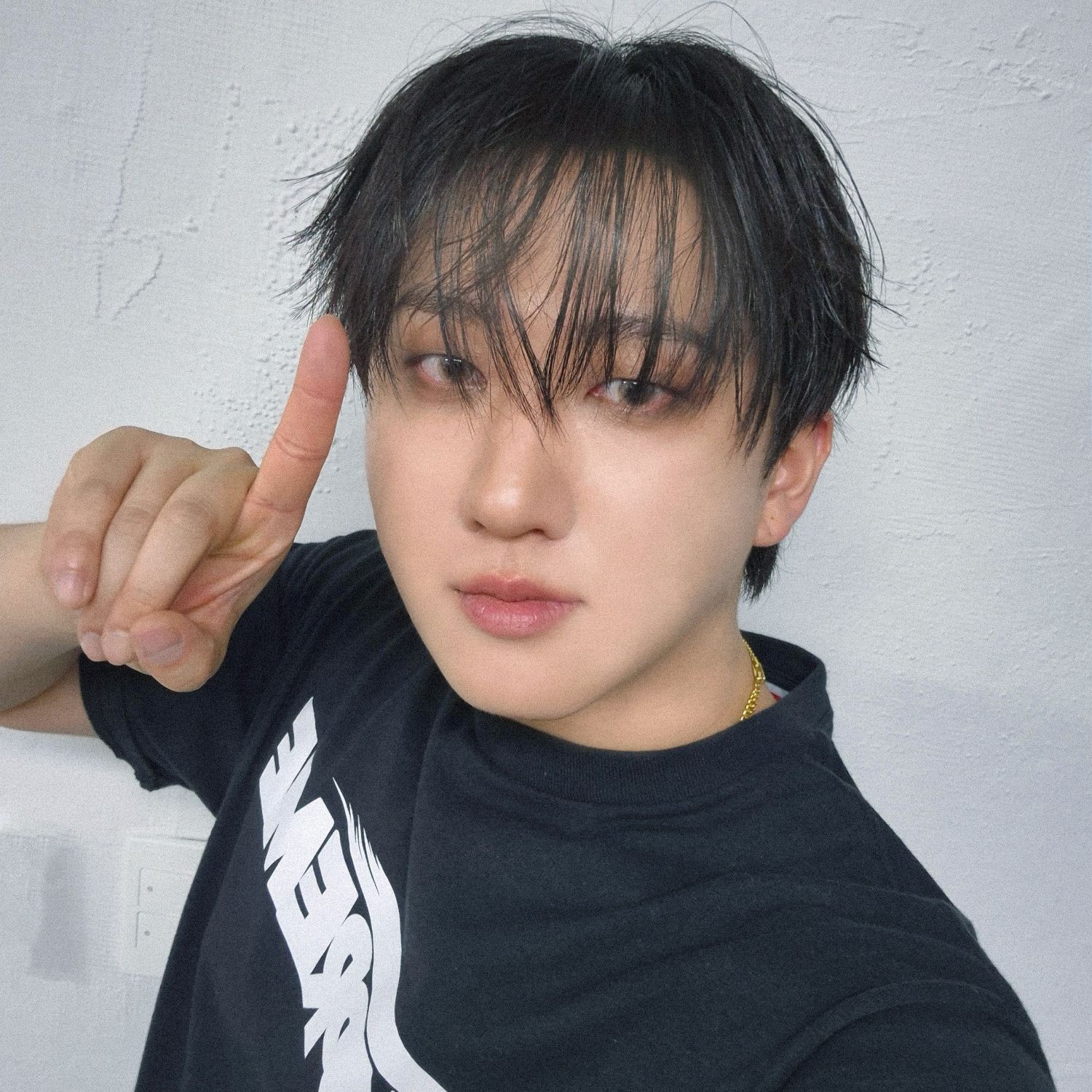 Behind-the-scenes cut of Changbin (Stray Kids)