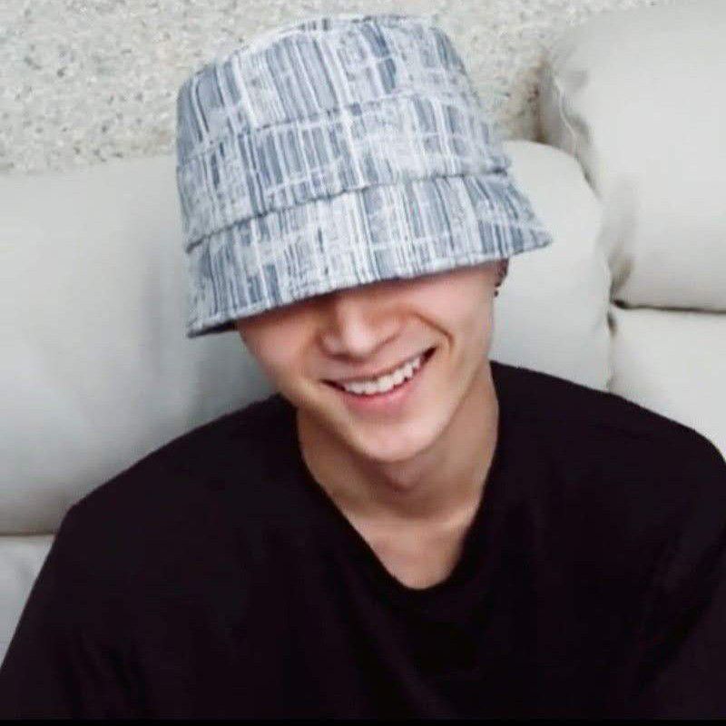 Momen yang diabadikan oleh penggemar ENHYPEN