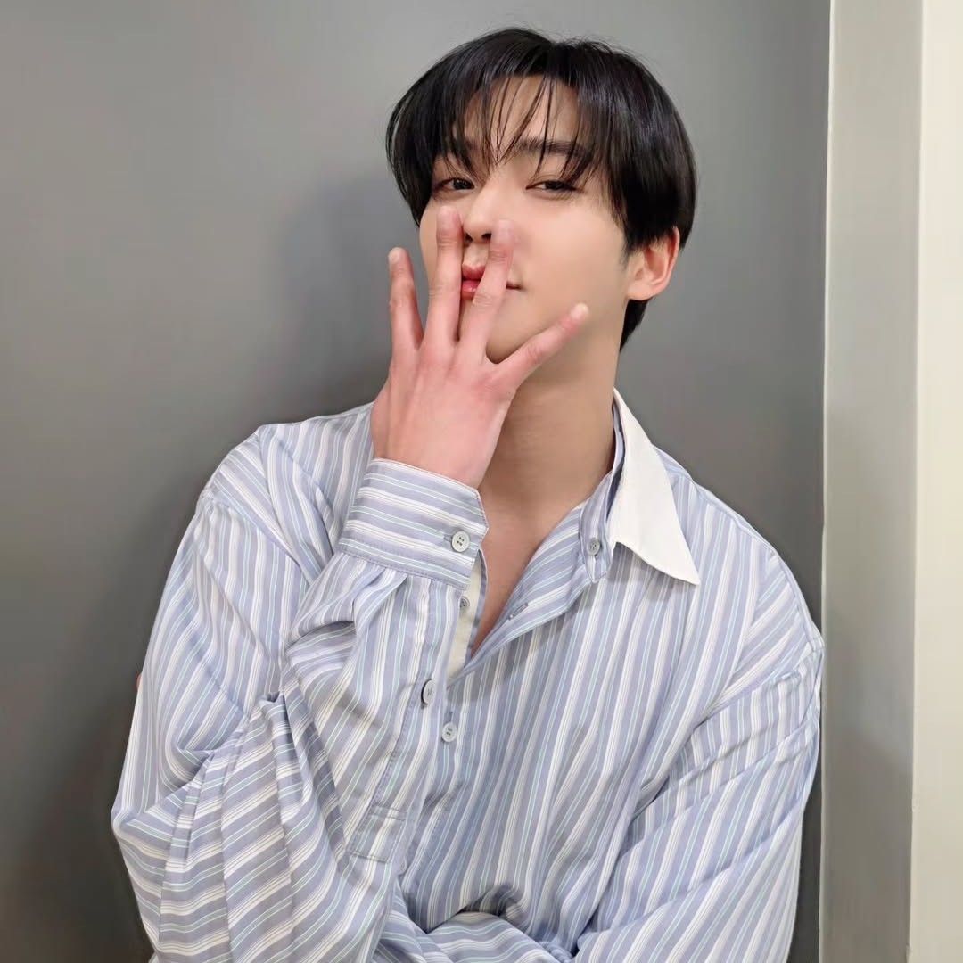A moment captured by Rowoon's fan