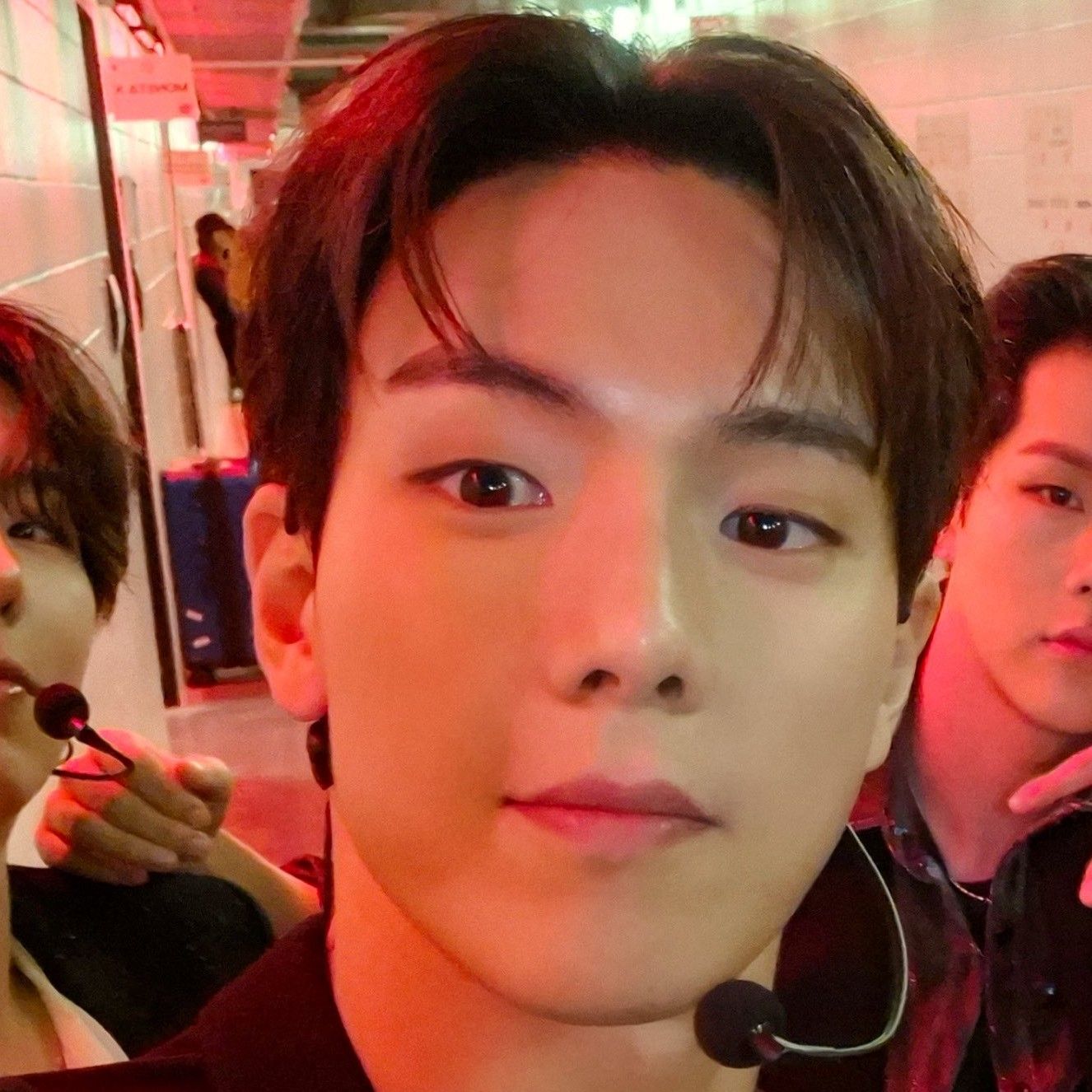 A moment captured by Shownu (MONSTA X)'s fan