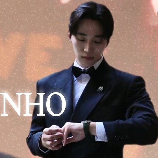 Behind-the-scenes cut of Junho (2PM)