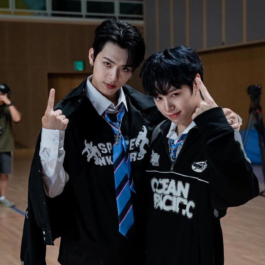 Behind-the-scenes cut of SEVENTOEIGHT