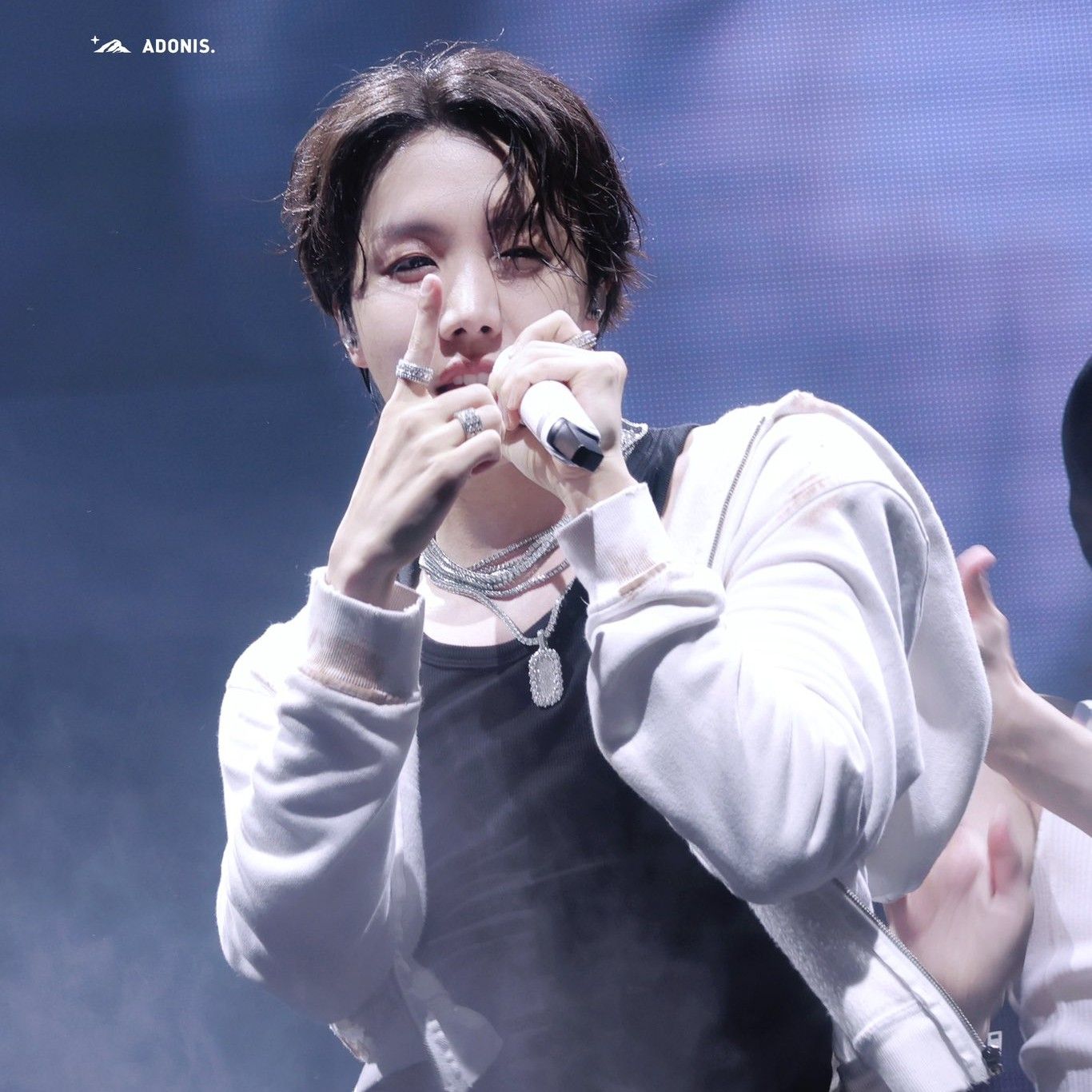 Potret di balik layar j-hope (BTS)