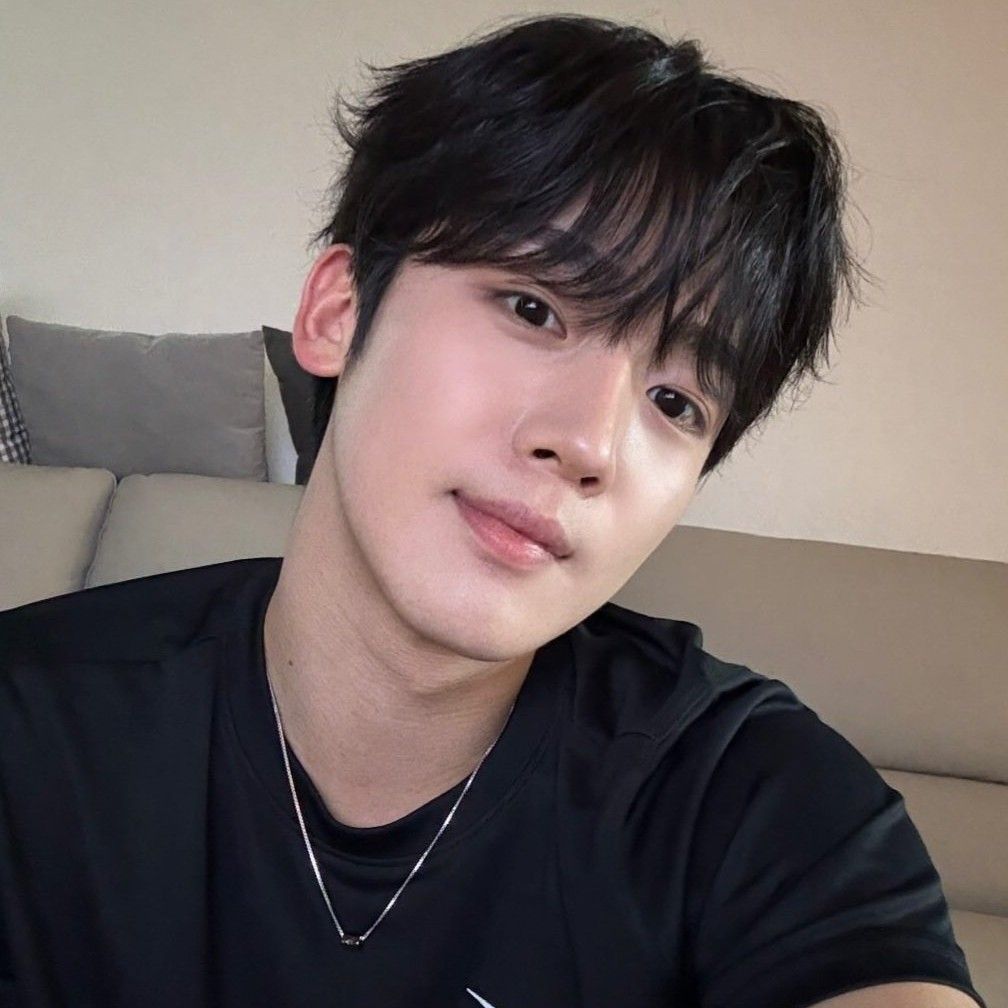 Recent activity shot of Kim Yohan (WEi)