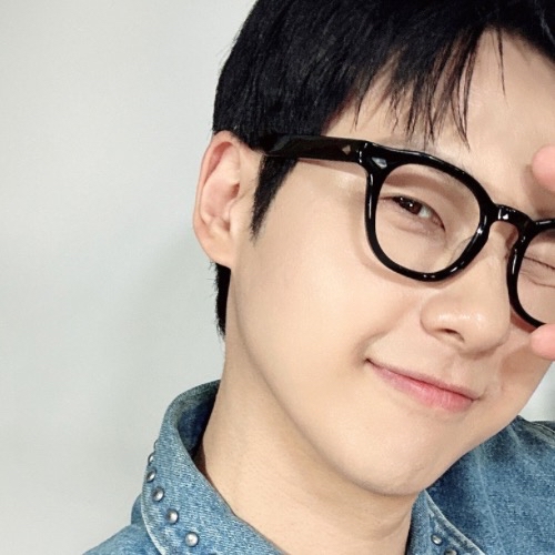 Latest photo of CNU (B1A4)