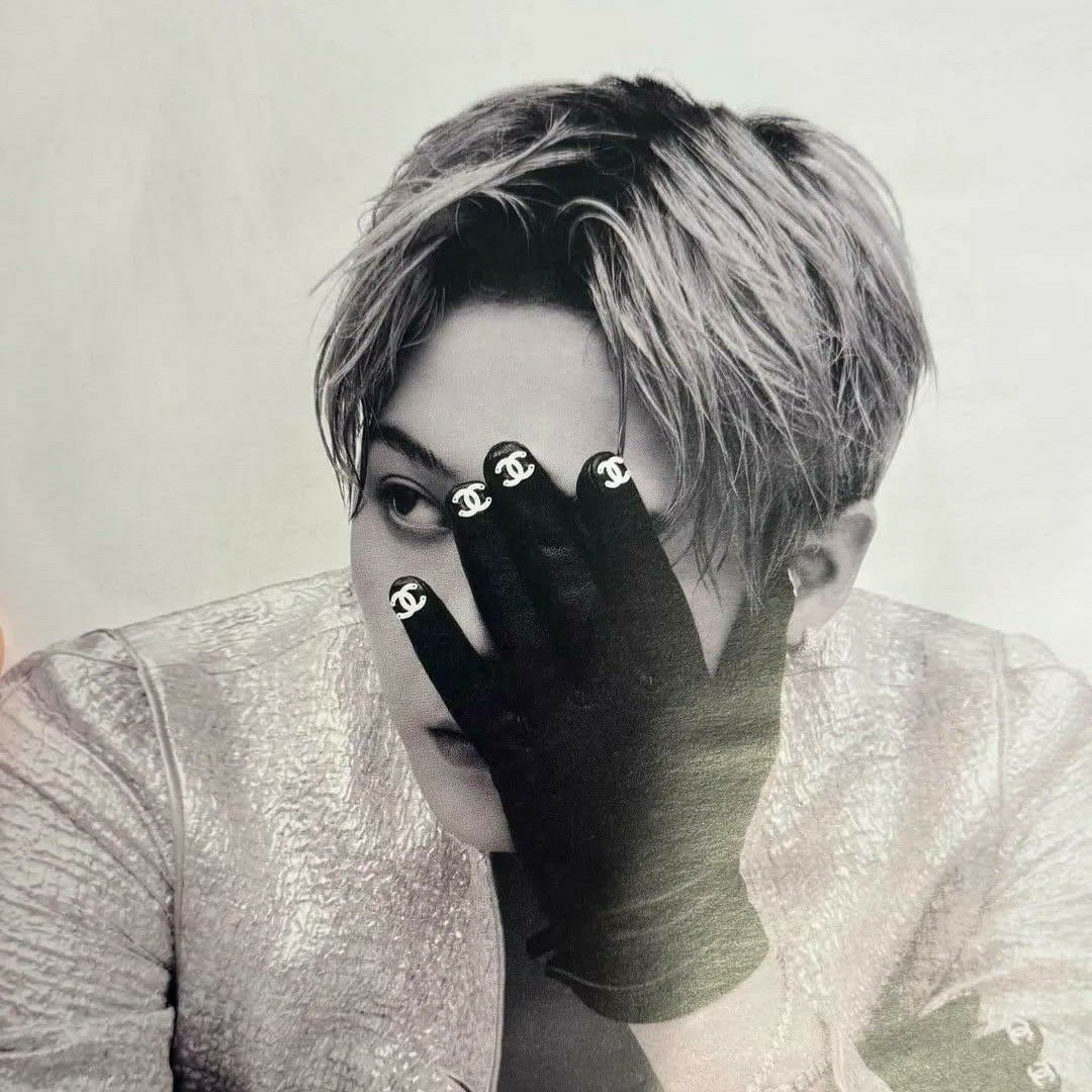 Latest photo of G-DRAGON (BIGBANG)