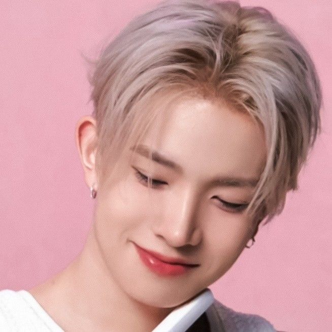 Behind-the-scenes cut of Heeseung (ENHYPEN)