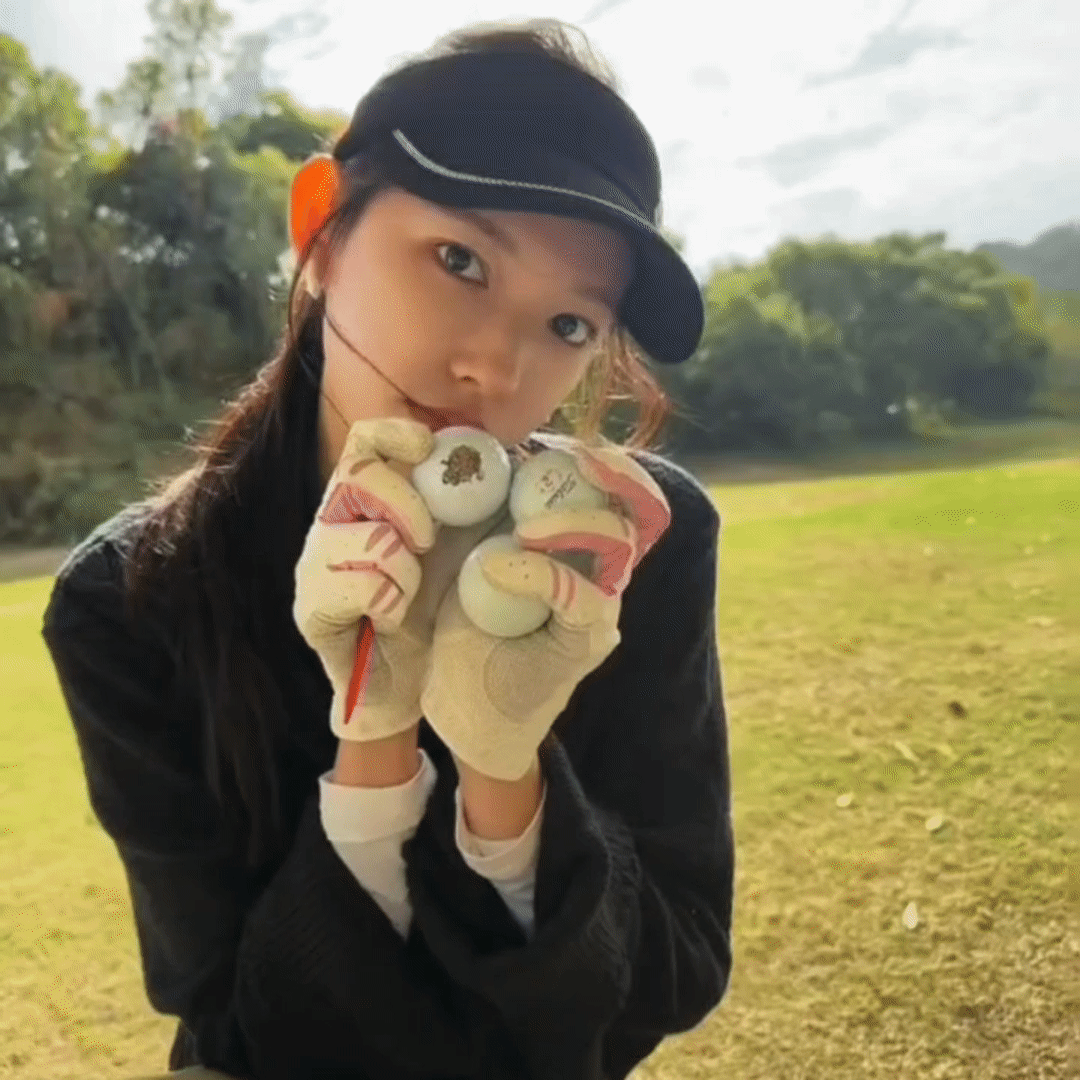 Behind-the-scenes cut of Cheng Xiao