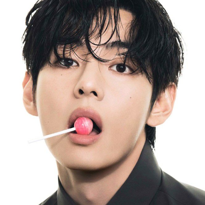 뷔 (방탄소년단)의 비하인드 컷