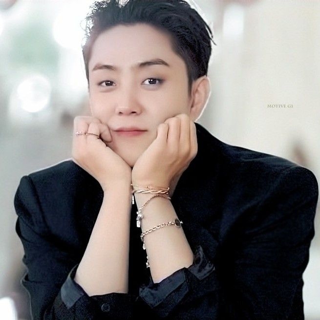 A moment captured by Eun Jiwon (SECHSKIES)'s fan