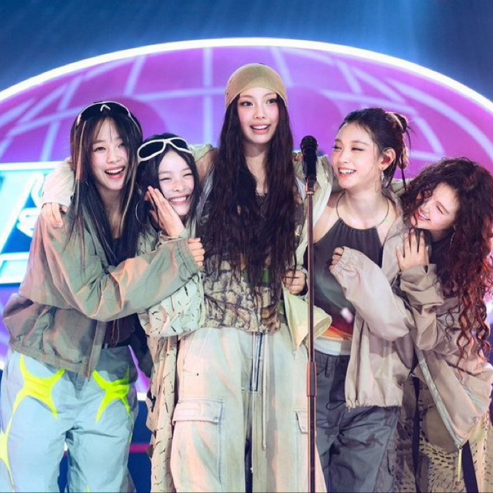 뉴진스의 최신 사진