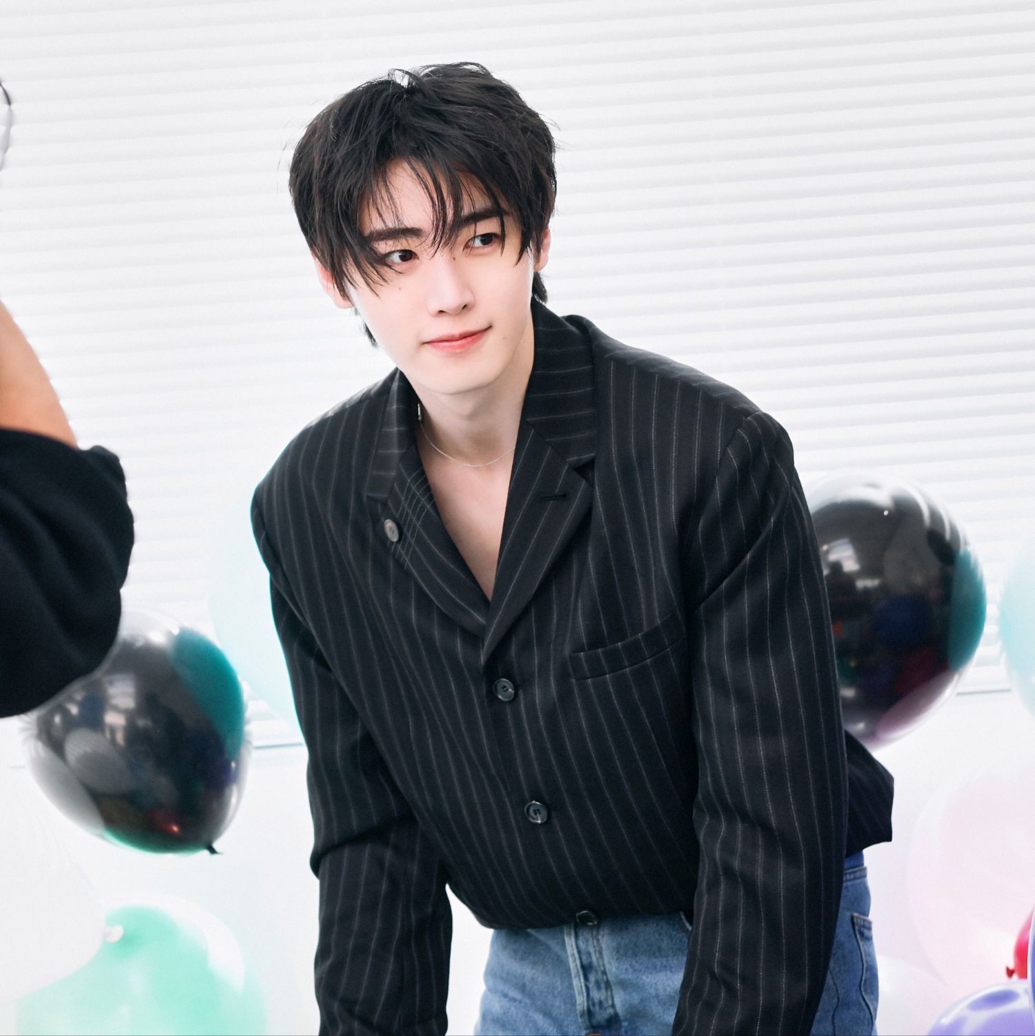 Latest photo of Sunghoon (ENHYPEN)